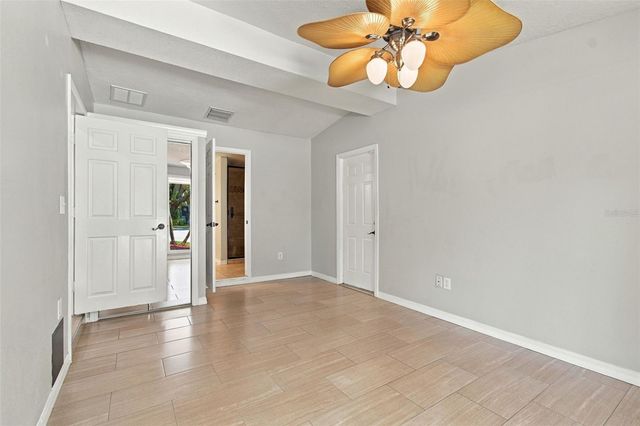 19531 DEER LAKE ROAD, Lutz, FL 33548
