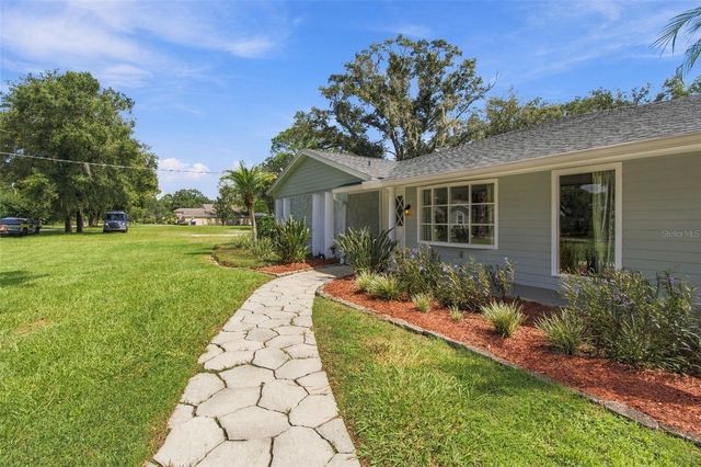 19531 DEER LAKE ROAD, Lutz, FL 33548