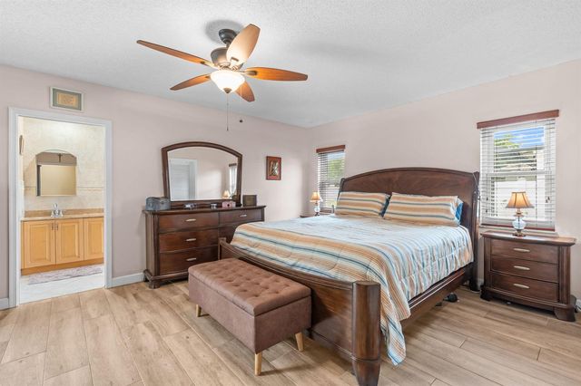 1491 NW 99TH Avenue, Plantation, FL 33322