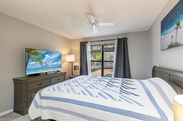 2202 ARBOUR WALK CIR # 2124, Naples, FL 34109