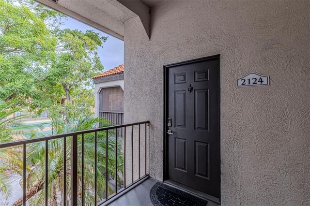 2202 ARBOUR WALK CIR # 2124, Naples, FL 34109