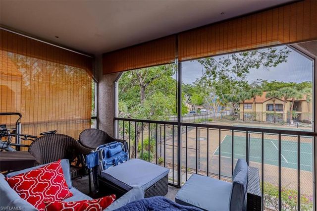 2202 ARBOUR WALK CIR # 2124, Naples, FL 34109