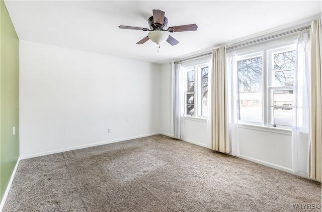 8385 Vernon Circle, Clarence, NY 14221