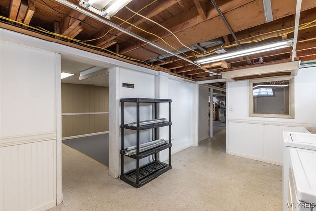 8385 Vernon Circle, Clarence, NY 14221