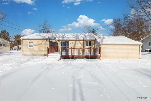 8385 Vernon Circle, Clarence, NY 14221