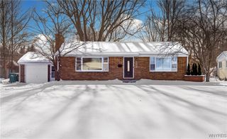 8385 Vernon Circle, Clarence, NY 14221