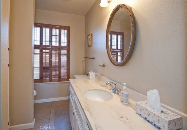 10079 W Lilac Road, Escondido, CA 92026