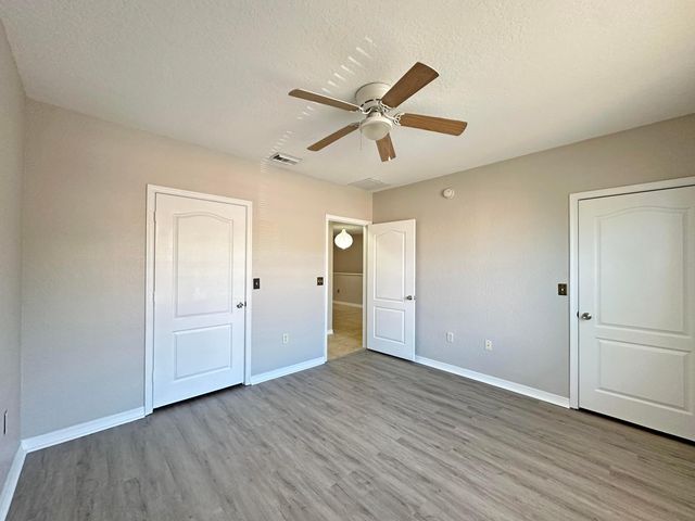 152 SW Peacock Blvd Apt 27-206 St, Port St Lucie, FL 34986