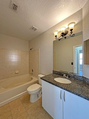 152 SW Peacock Blvd Apt 27-206 St, Port St Lucie, FL 34986