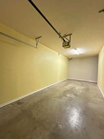 152 SW Peacock Blvd Apt 27-206 St, Port St Lucie, FL 34986