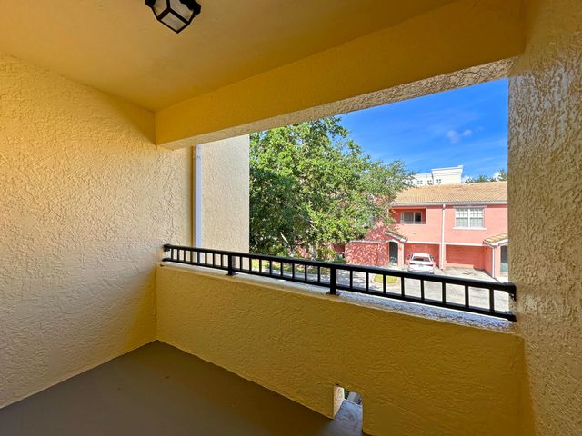152 SW Peacock Blvd Apt 27-206 St, Port St Lucie, FL 34986