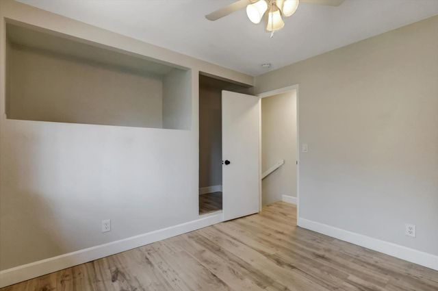 10885 Torrey Pines Dr, Auburn, CA 95602