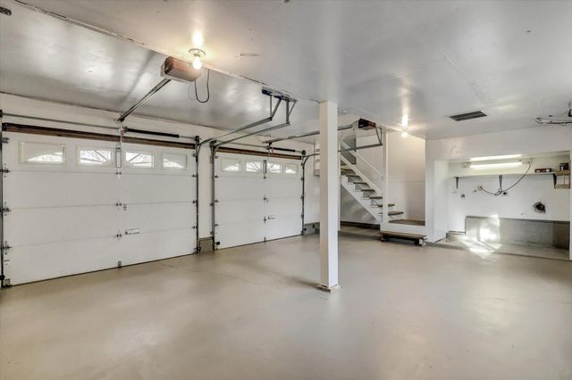 10885 Torrey Pines Dr, Auburn, CA 95602