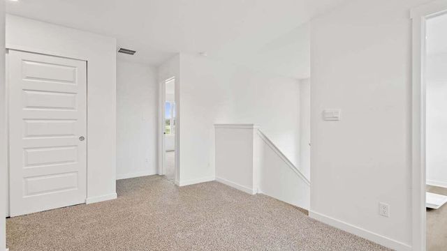 170 Cressmoor Boulevard, Hobart, IN 46342