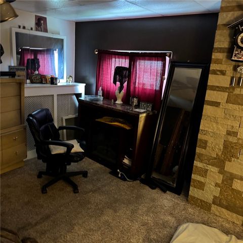 118 Mckean Ave, Donora, PA 15033