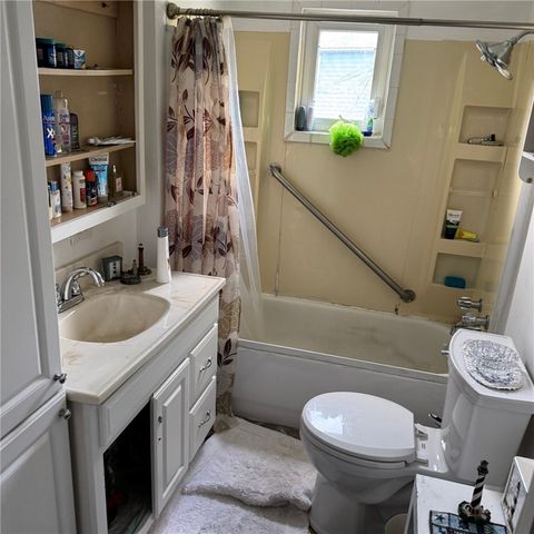 118 Mckean Ave, Donora, PA 15033