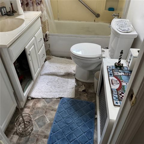 118 Mckean Ave, Donora, PA 15033