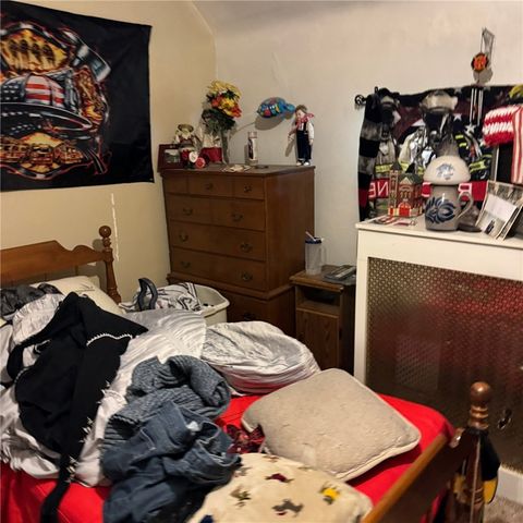 118 Mckean Ave, Donora, PA 15033