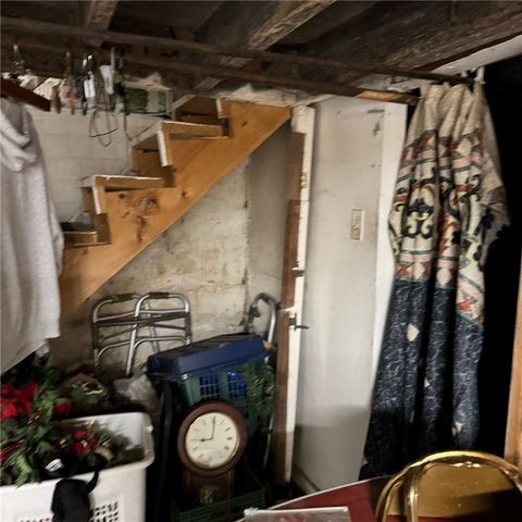 118 Mckean Ave, Donora, PA 15033
