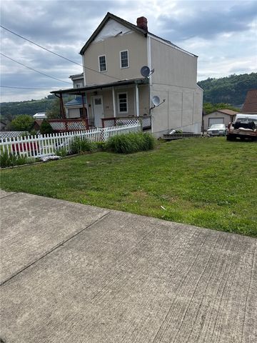 118 Mckean Ave, Donora, PA 15033