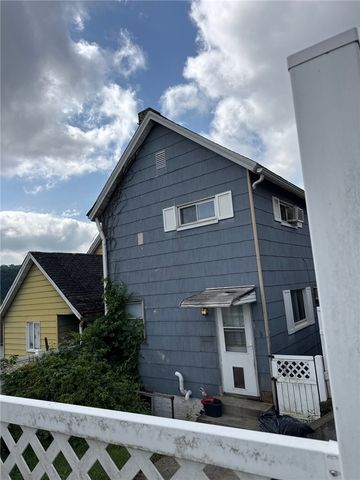 118 Mckean Ave, Donora, PA 15033