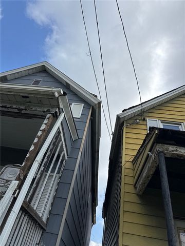 118 Mckean Ave, Donora, PA 15033