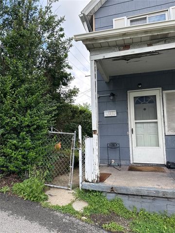 118 Mckean Ave, Donora, PA 15033