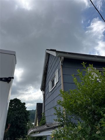 118 Mckean Ave, Donora, PA 15033