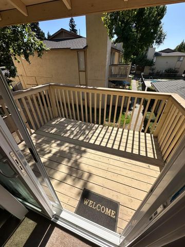 328 Northbank Ct #32, Stockton, CA 95207