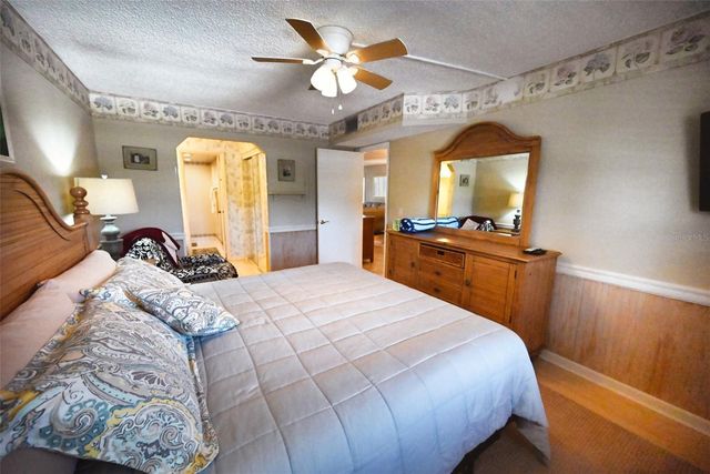 8681 BARDMOOR BOULEVARD 208C, Seminole, FL 33777