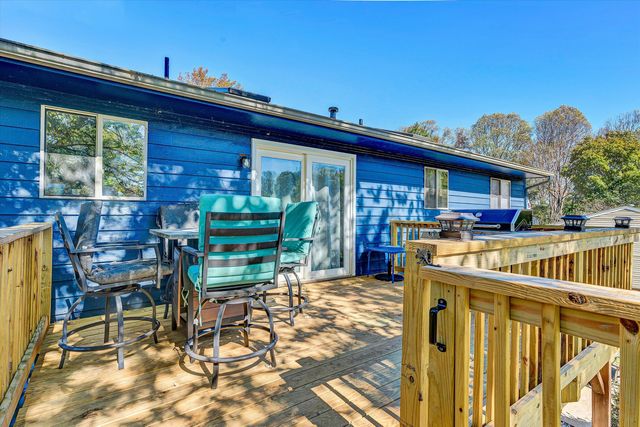 2186 Horn CIR, Vinton, VA 24179