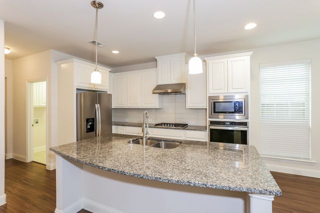 3025 Damsel Sauvage Lane, Lewisville, TX 75056