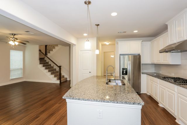 3025 Damsel Sauvage Lane, Lewisville, TX 75056