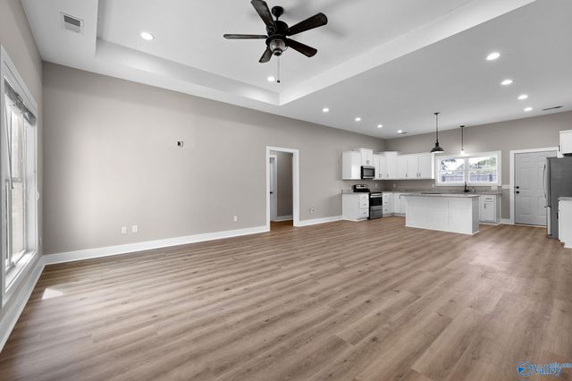 415 Highland Drive, Arab, AL 35016