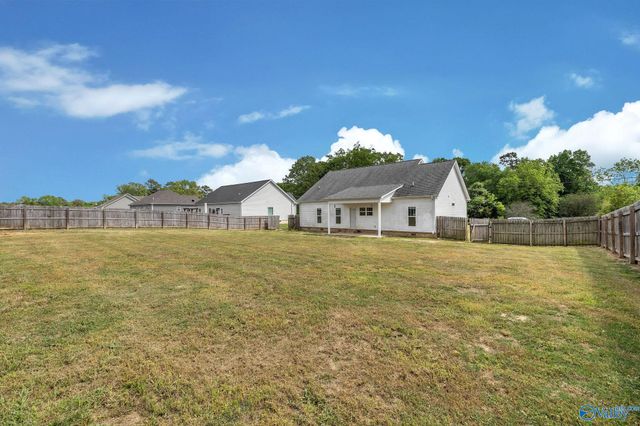 415 Highland Drive, Arab, AL 35016