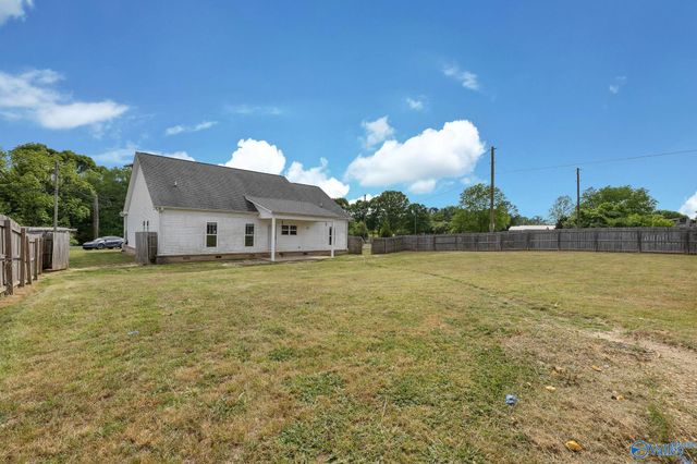 415 Highland Drive, Arab, AL 35016