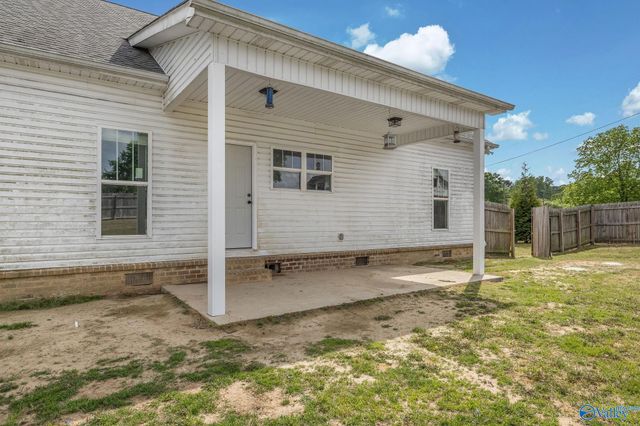 415 Highland Drive, Arab, AL 35016
