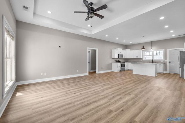 415 Highland Drive, Arab, AL 35016