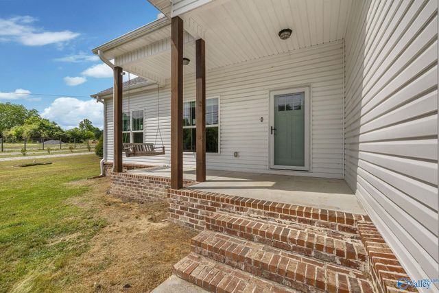 415 Highland Drive, Arab, AL 35016