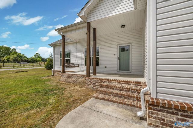 415 Highland Drive, Arab, AL 35016