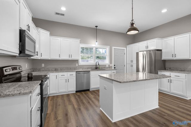 415 Highland Drive, Arab, AL 35016
