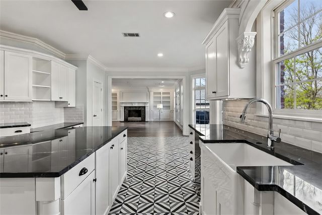 3028 Willow Bend Circle, Springdale, AR 72762