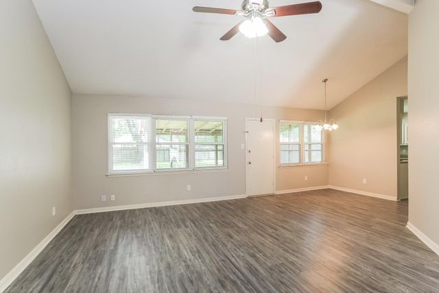 19718 Rackingham Place, Humble, TX 77338