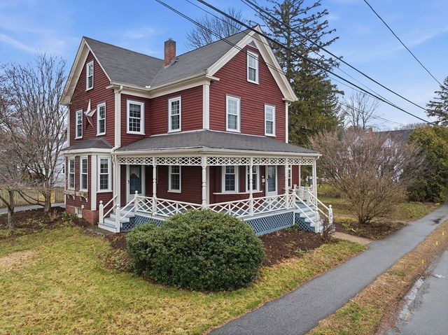 34 Maple Street, Hamilton, MA 01982