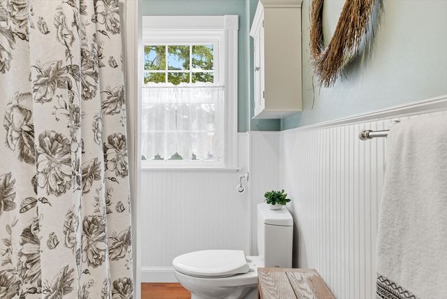 34 Maple Street, Hamilton, MA 01982