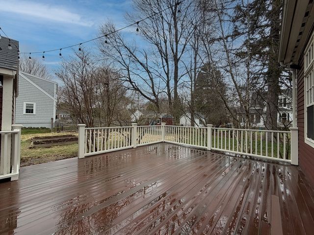 34 Maple Street, Hamilton, MA 01982