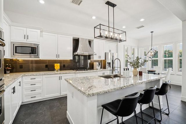 76215 Via Fiore, Indian Wells, CA 92210