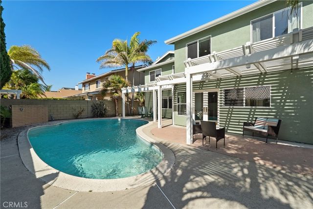3671 Fuchsia Street, Seal Beach, CA 90740
