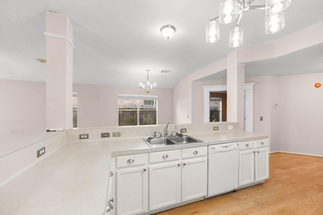19307 Royal Isle Drive, Tomball, TX 77375