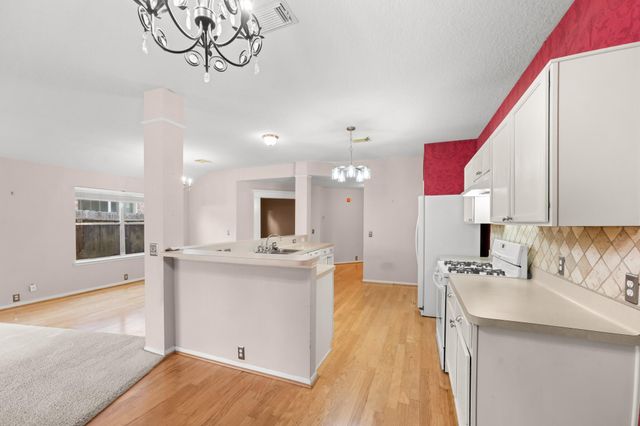 19307 Royal Isle Drive, Tomball, TX 77375